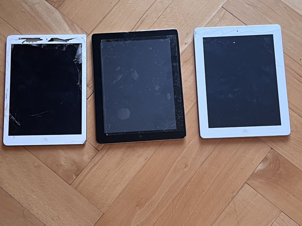 Apple Tablet PC: 3 Apple iPad – Difettoso da Bulle venduto da Sammobil 4