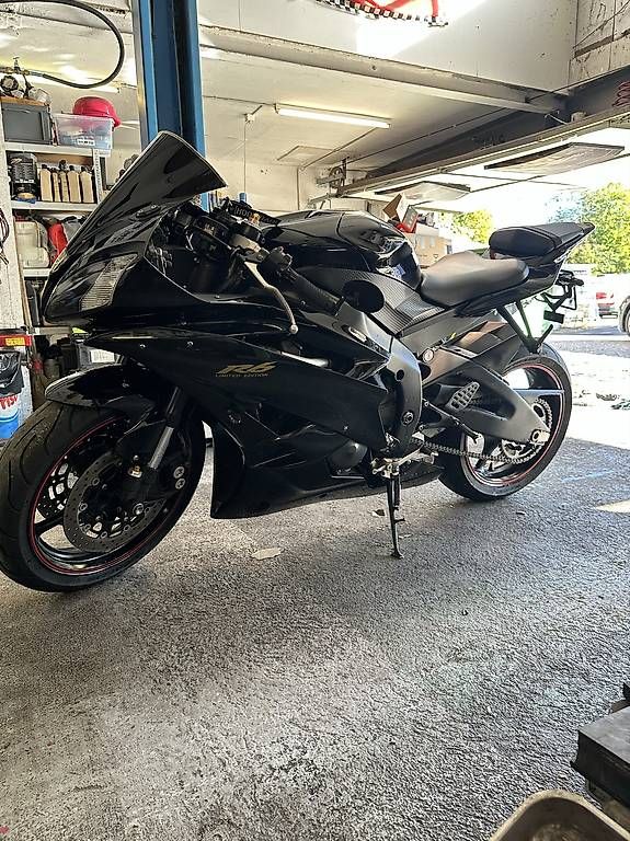 Strasse: Yamaha R6 – Gebraucht aus Tägerwilen von Valon.98 2