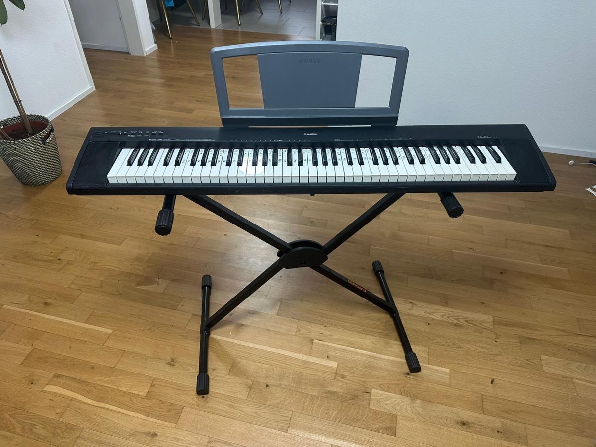Yamaha Strumenti musicali: Verkaufe Piano Yamaha NP-30 – Usato da Adliswil venduto da jul_mn8d
