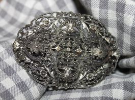 zarte Vintage Schnalle
