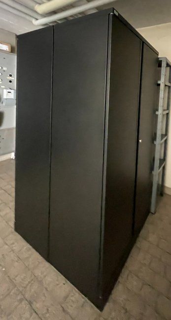 Armadi: Metallschrank super robust mit Anthrazit-Pulverbeschichtung – Usato da Benglen venduto da w40 3