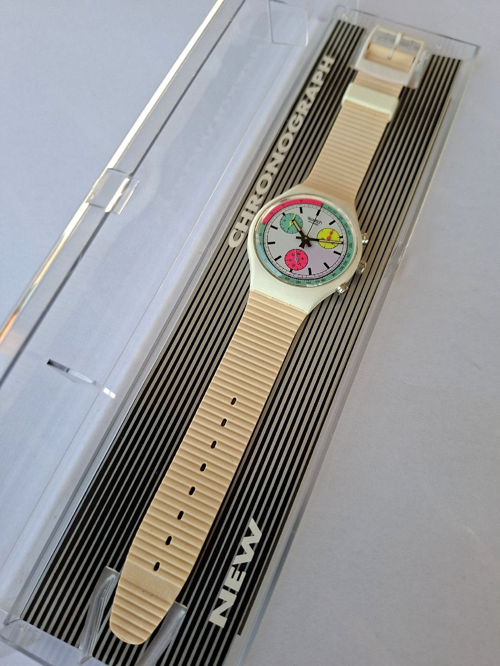 Swatch Uhren: Swatch Chrono White Horses SCW100 – Neu (gemäss Beschreibung) aus Spiez von -37- 6