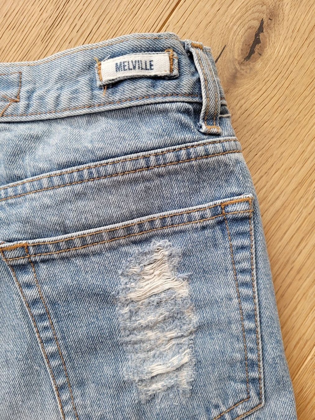 Brandy Melville Jeans: Brandy Melville Jeansshorts – Usato da Rheinfelden venduto da DHS 6