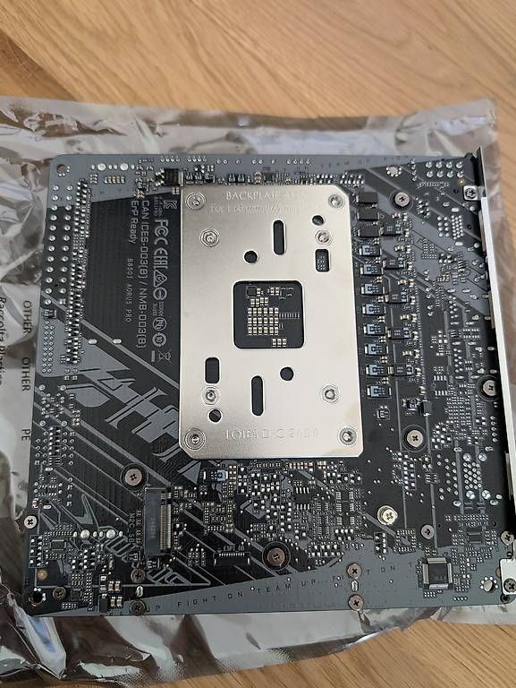 Gigabyte Mainboards: Gigabyte B850I Aorus Pro Mini-ITX Mainboard – Gebraucht aus Egliswil von LANgsam_86 3