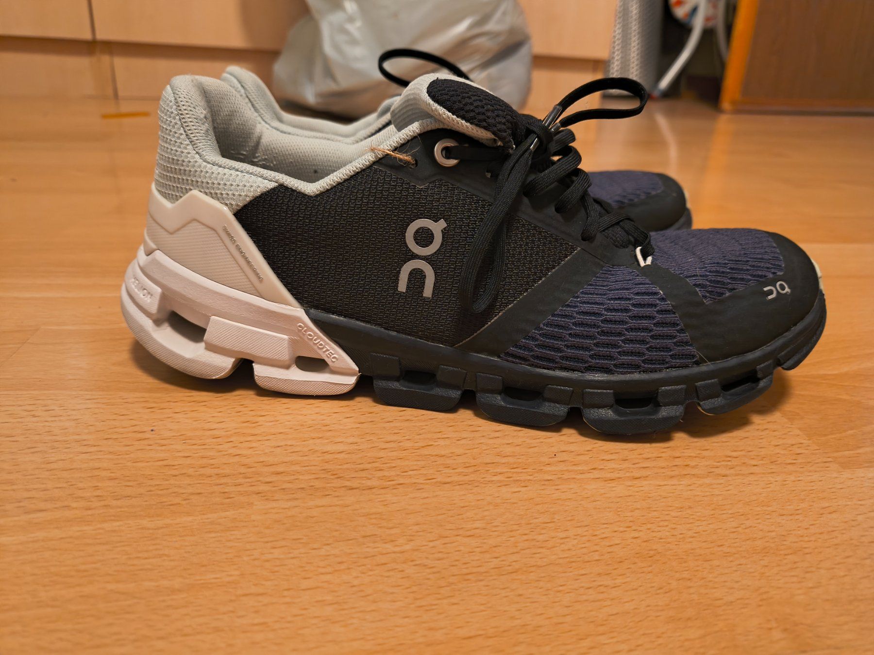 On Scarpe da donna: on Running Schuhe Grösse 39 – Usato da Zürich venduto da laribuechel 2
