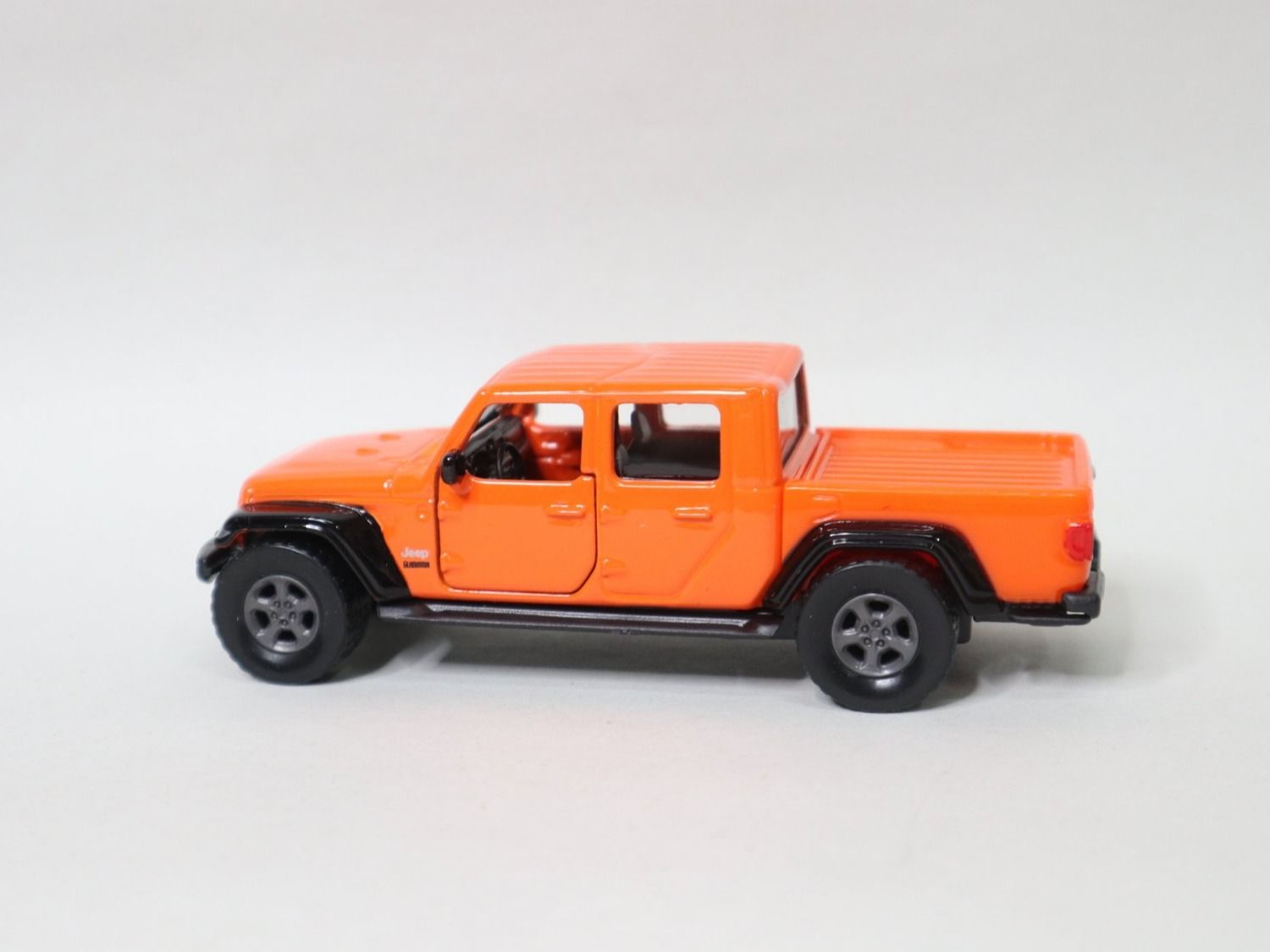 Jeep Modellautos: Maisto Jeep Gladiator neu – Neu (gemäss Beschreibung) aus Eschenbach SG von Astalavista 2