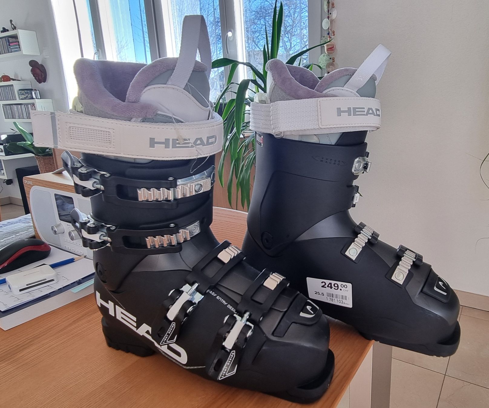 Head Scarpe da uomo: Chaussures de ski neuves taille 38 – Nuovo e nell'imballaggio originale da Boncourt venduto da ellez90