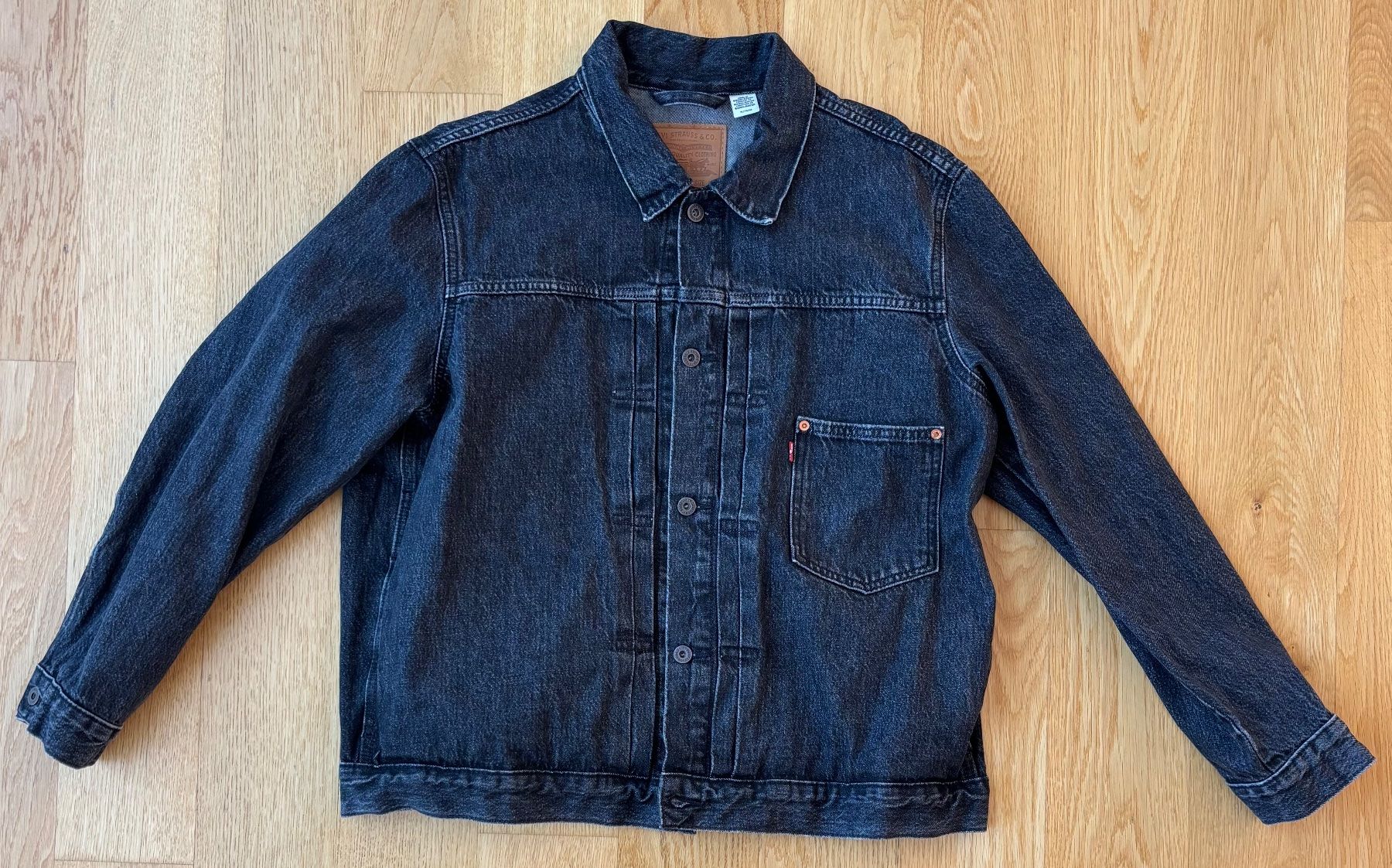 Levi's Giacche: Levi's Premium Trucker Jacket Black XL – Usato da Zürich venduto da Gotta-Sell-It-All
