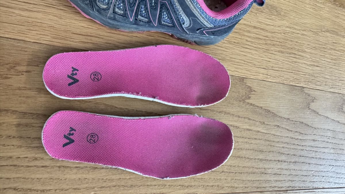 Schuhe für Mädchen: Kinderschuhe Vty Gr 28 – Gebraucht aus Zug von pla_2ckh 2