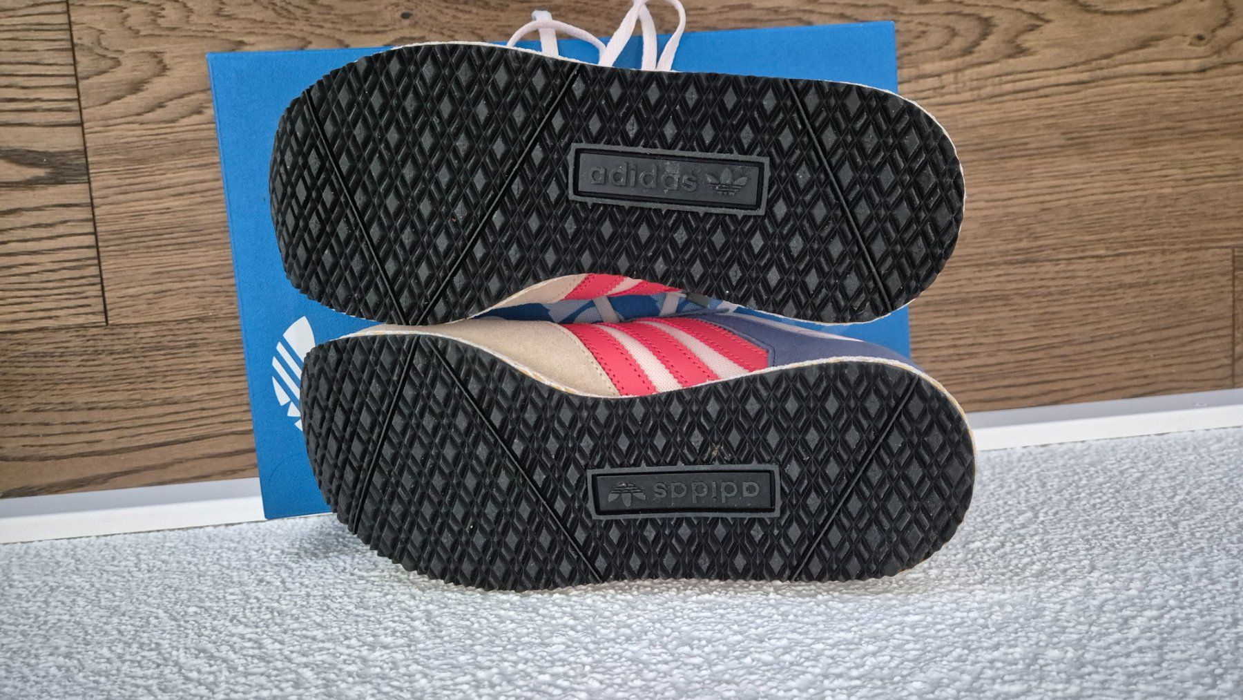 Adidas Scarpe da donna: Adidas Atlanta W Gr. 38 – Nuovo (secondo la descrizione) da Freienstein venduto da Murloc 4