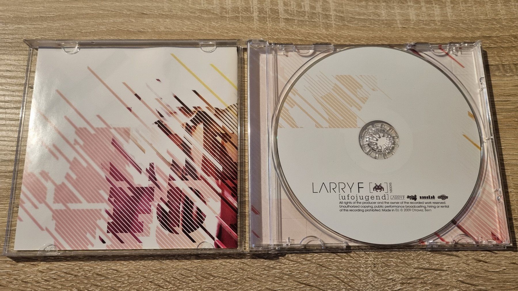 CD: Larry F - Ufojugend – Usato da Hagenbuch ZH venduto da lecterr55 1