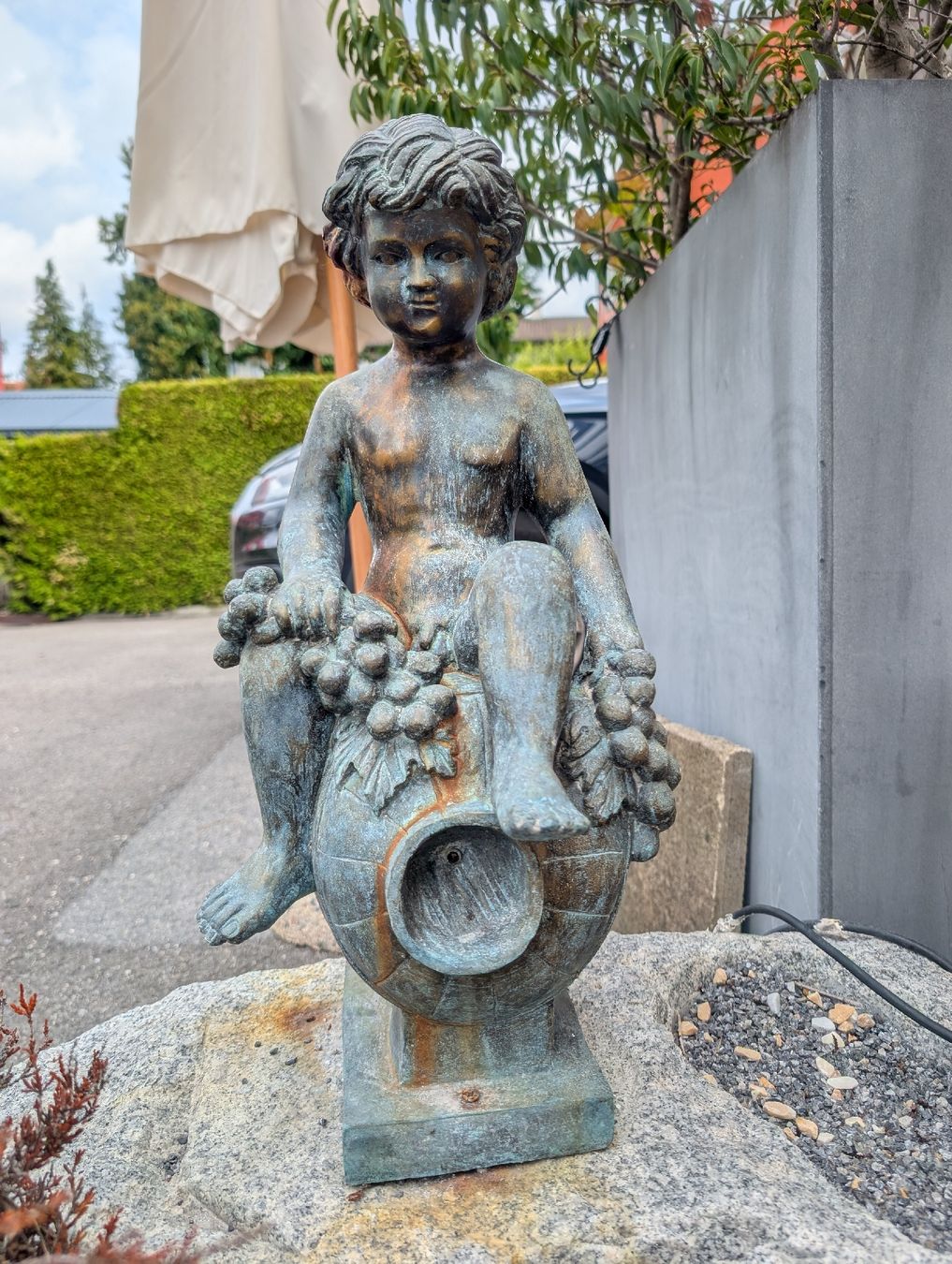Stagni & Fontane ornamentali: Gartenbrunnen mit Wasserkreislauf – Usato da St. Gallen venduto da Isycheng 3