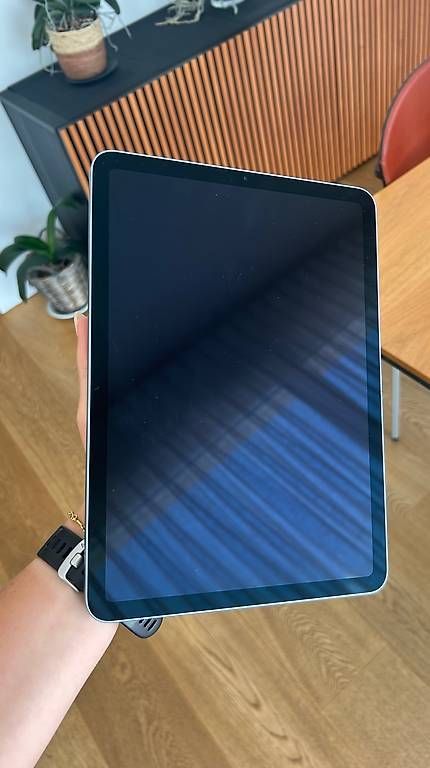 Apple Tablet PC: iPad Air 11' - Magic Keyboard - Smart Folio - Apple Pencil – Usato da Jouxtens-Mézery venduto da fra_7dvy 4