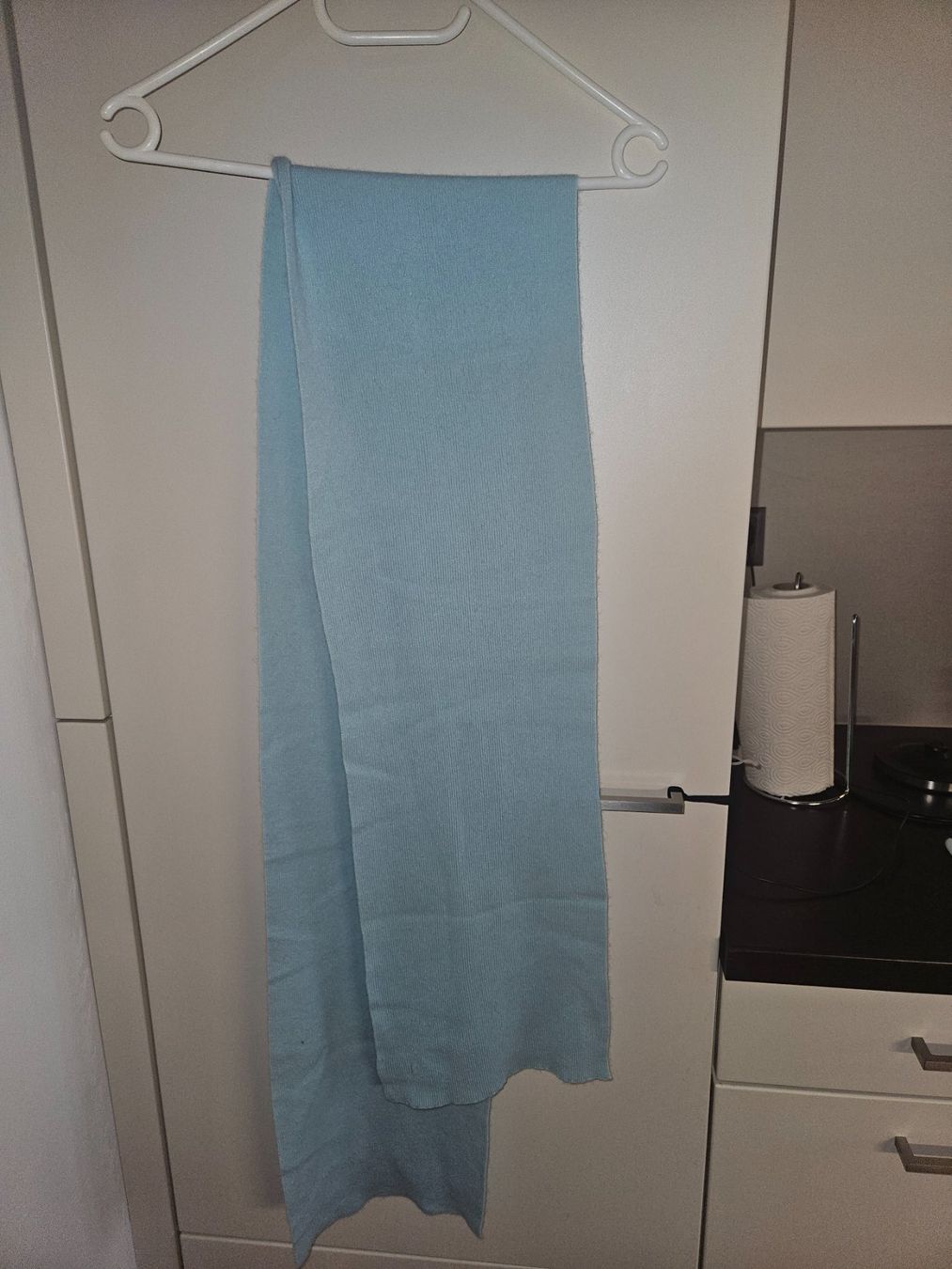 Foulard & Sciarpe: Schal mit Handschuhen hellblau – Usato da Luzern venduto da KleinkramLuzern