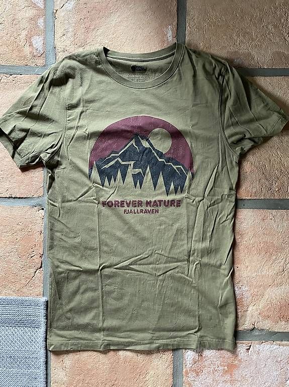 T-shirt: Herren Shirts, Grösse S und M,  – Usato da Kilchberg ZH venduto da ogi.cengel 3