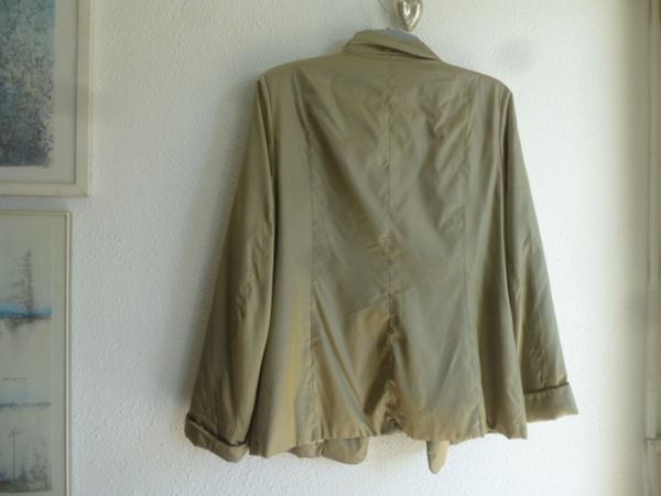 Jacken: BIBA Blazer zartes Olive Gr. 40 – Gebraucht aus Hinwil von Glasperlen 2
