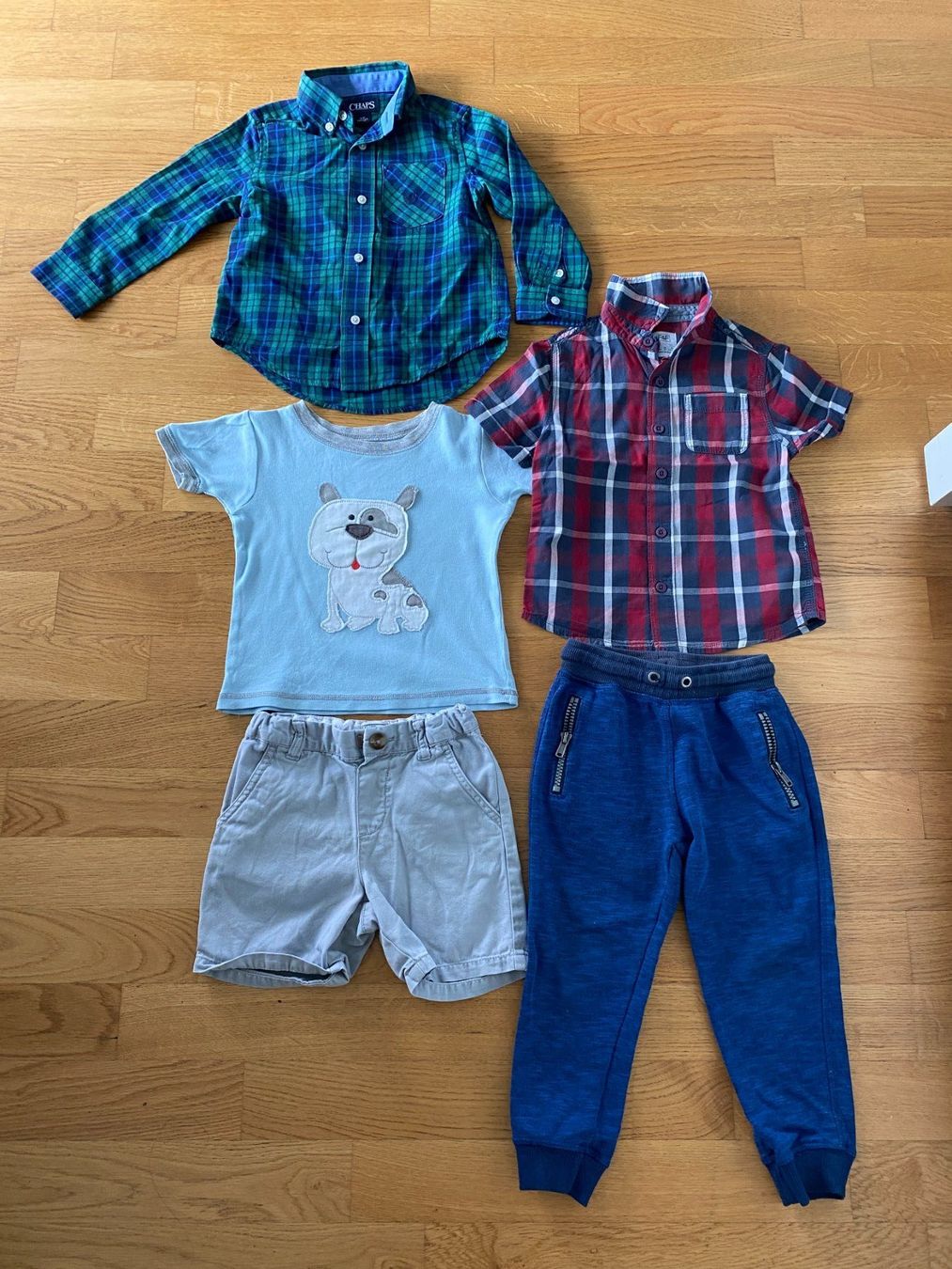 Lotti & Set di vestiti: Kleidung Paket Jungen 18-24M – Usato da Duebendorf venduto da Alexandertreyer 1