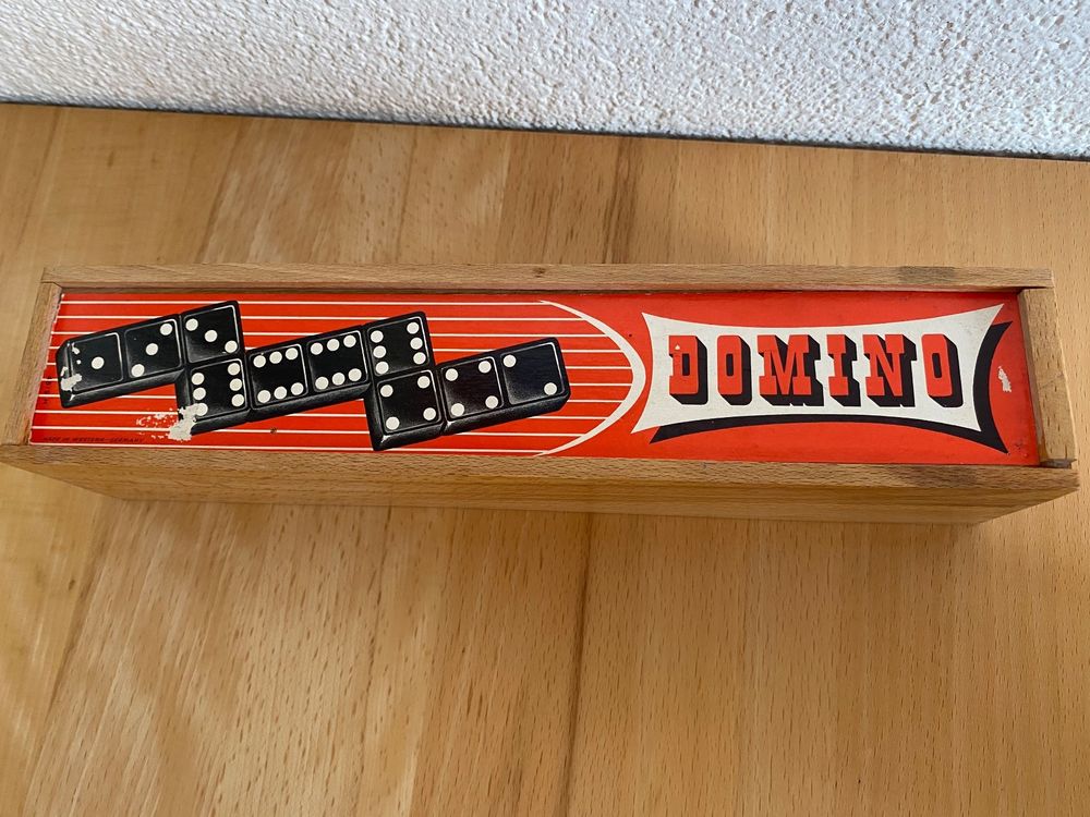 Älteres Domino aus Holz in Holzbox (Gebraucht) in Schwarzenburg für CHF