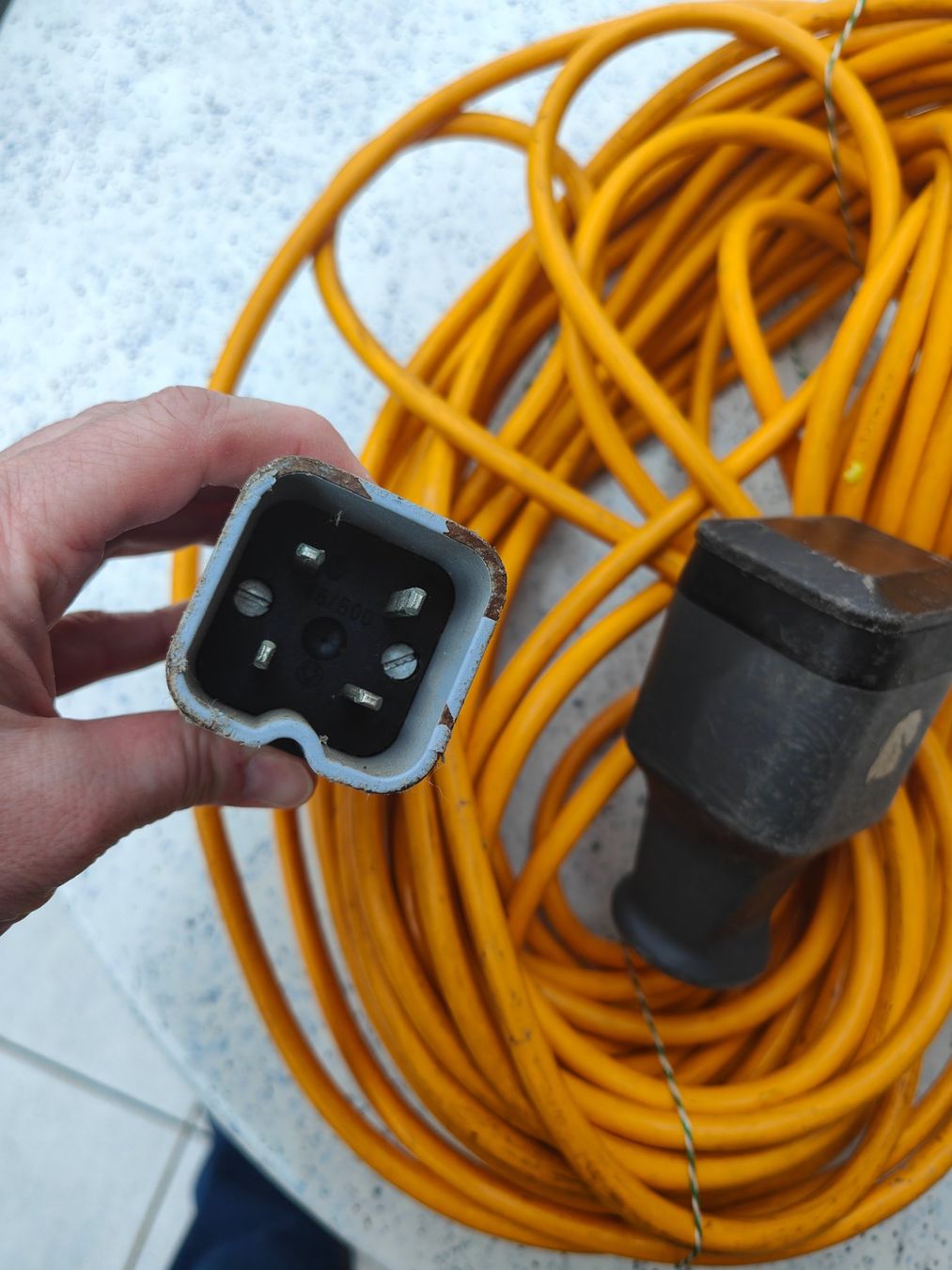 Cavi: Kabel 25m - mit 4-poligen Steckern 380V – Usato da Schöftland venduto da sil_bn9x 1