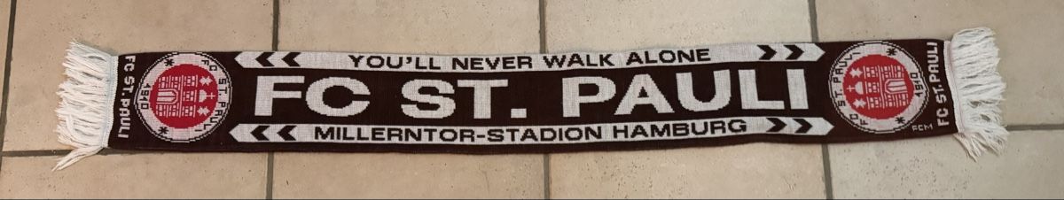 Foulards, Tücher & Schals: Fc St.Pauli Fanschal – Gebraucht aus Lenzburg von Meister_k