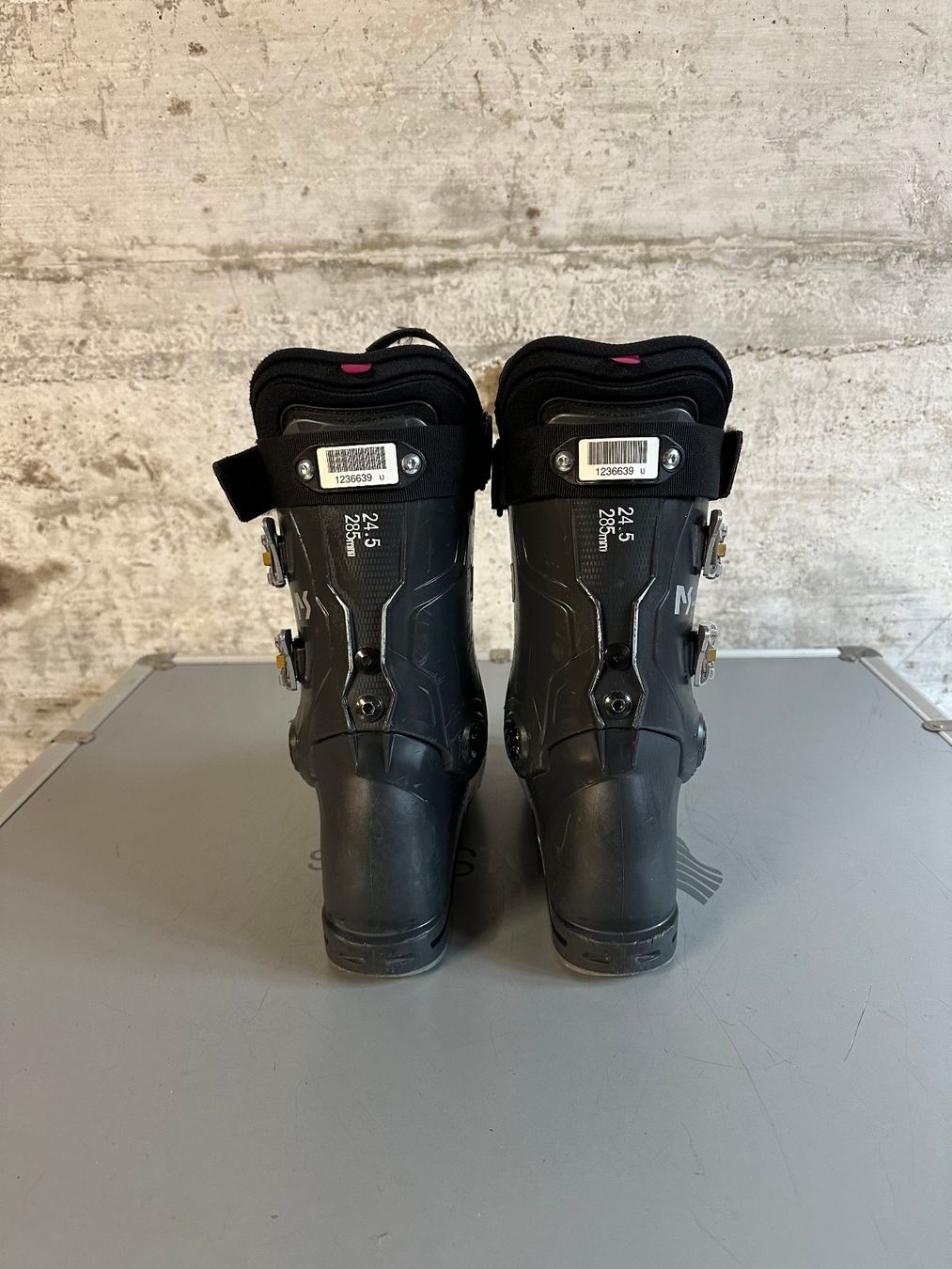 Tecnica Scarpe da uomo: Tecnica Skischuhe 24.5 / Gr. 38.5 – Usato da Emmenbrücke venduto da karkarkar 3