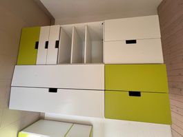 Armoire et étagère  chambre enfant