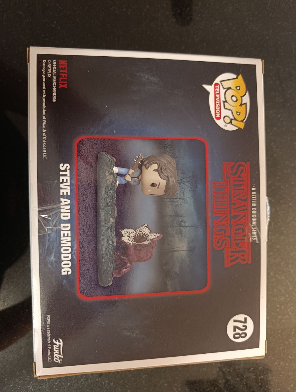 Funko Statuette: Funko Pop Stranger Things Steve & Demodog, N°728 – Nuovo (secondo la descrizione) da Yverdon-les-Bains venduto da cashkiller 1