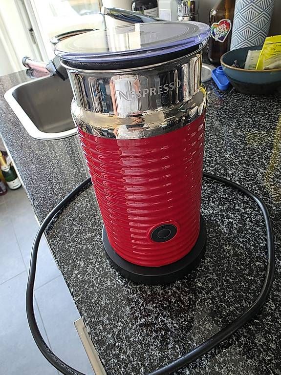 Elettrodomestici da cucina: Milchschäumer Nespresso – Usato da Basel venduto da Angeliita 2