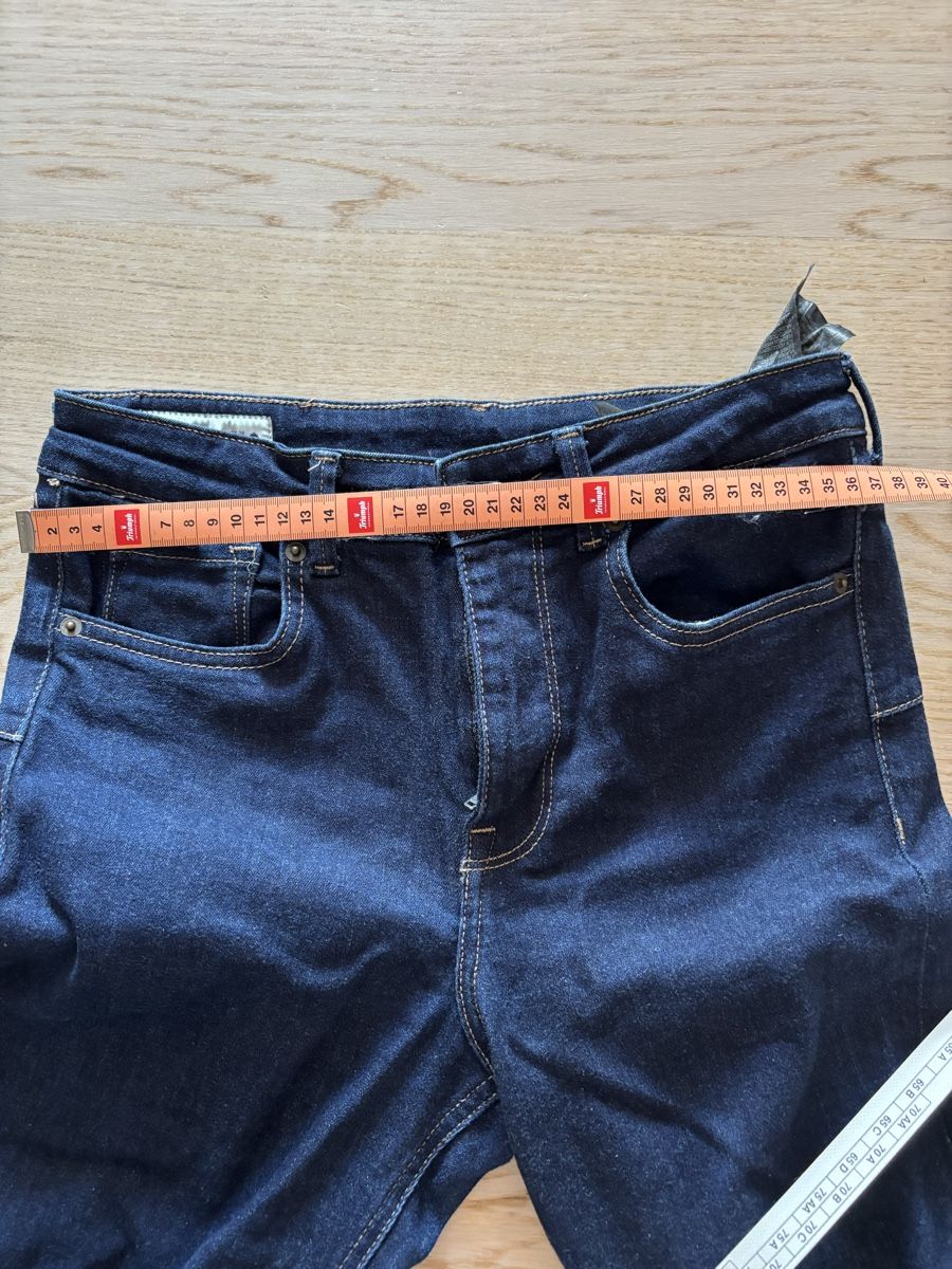 Zara Jeans: Zara Jeans – Nuovo (secondo la descrizione) da Rafz venduto da mar_j7dl 4