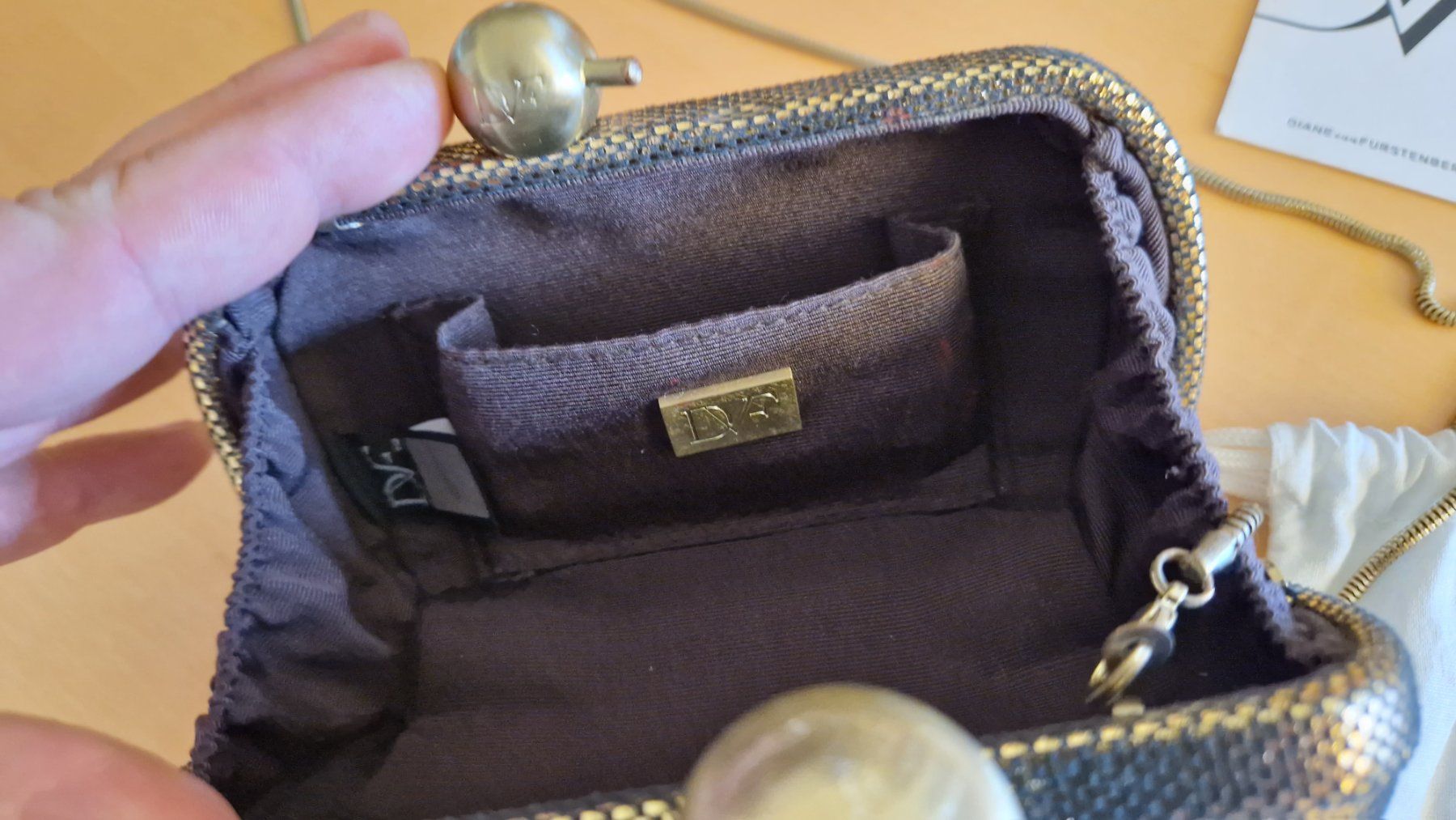 Custodie per cosmetici: DVF sphere metallic tweed leather - PN: CHF 295.95 – Usato da Goumoens-la-Ville venduto da cfaIII 7
