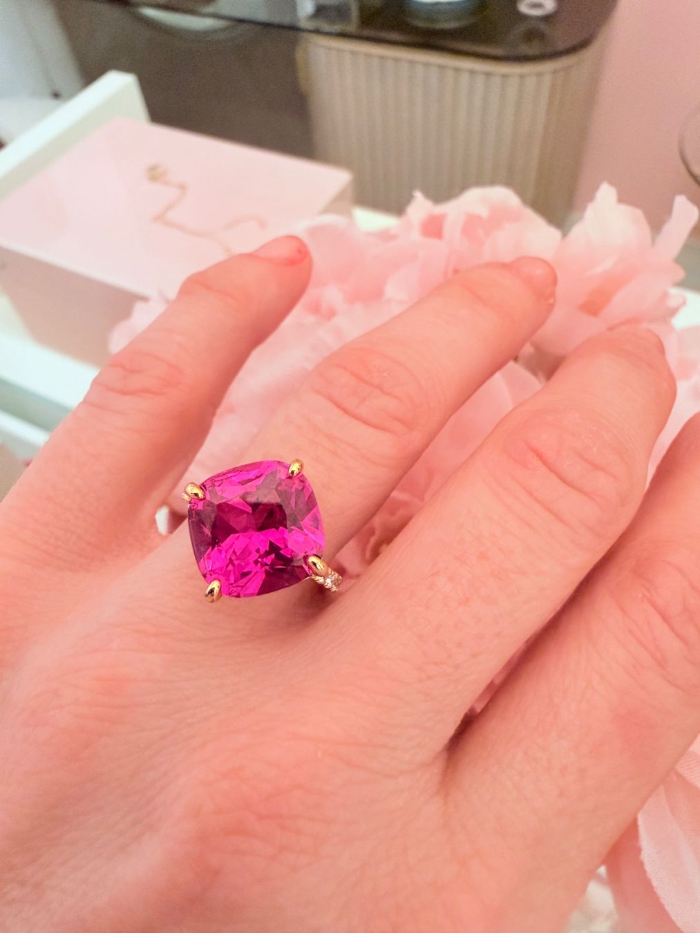 Anelli: Bague Saphir Rose – Nuovo e nell'imballaggio originale da St-Maurice venduto da Sandrinette123