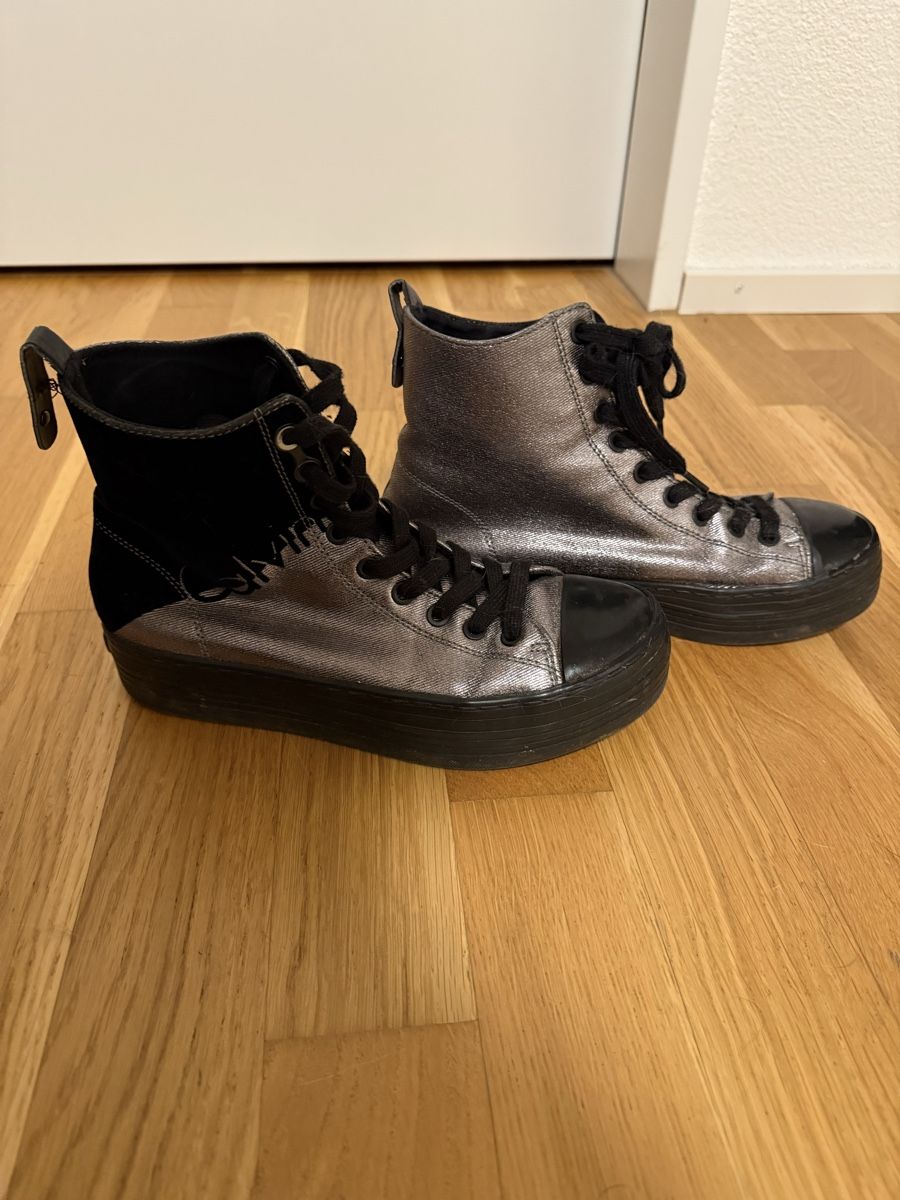 Calvin Klein Scarpe da donna: Calvin Klein Damensneaker – Usato da Niederbipp venduto da Tiffany1771