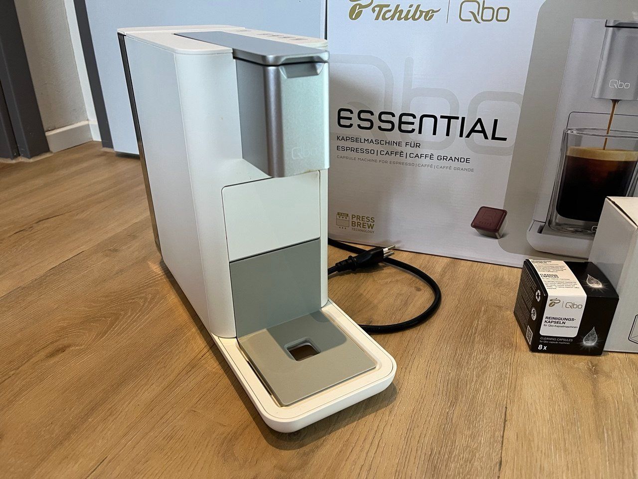 Tchibo Macchine per caffè & Macchine per espresso: Kaffeemaschine Tchibo "Qbo Essential-bright sand" – Usato da St. Gallen venduto da ger_8vsx 1