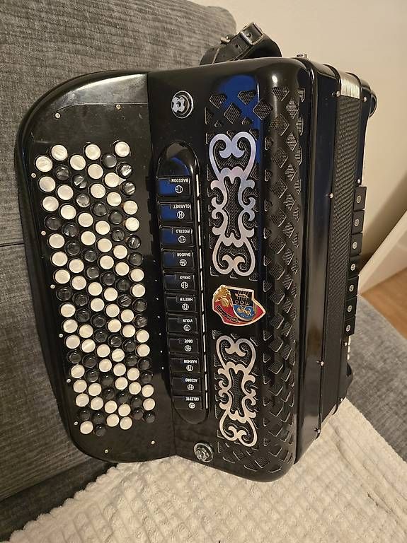Instruments de musique: WYSEN ,B-Griff – D'occasion à Watt par zel_h2z7 2