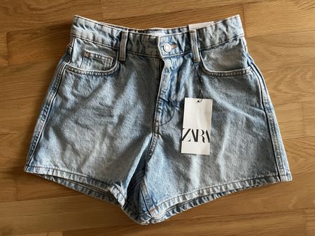 Zara Mom Jeans Shorts Gr. 34