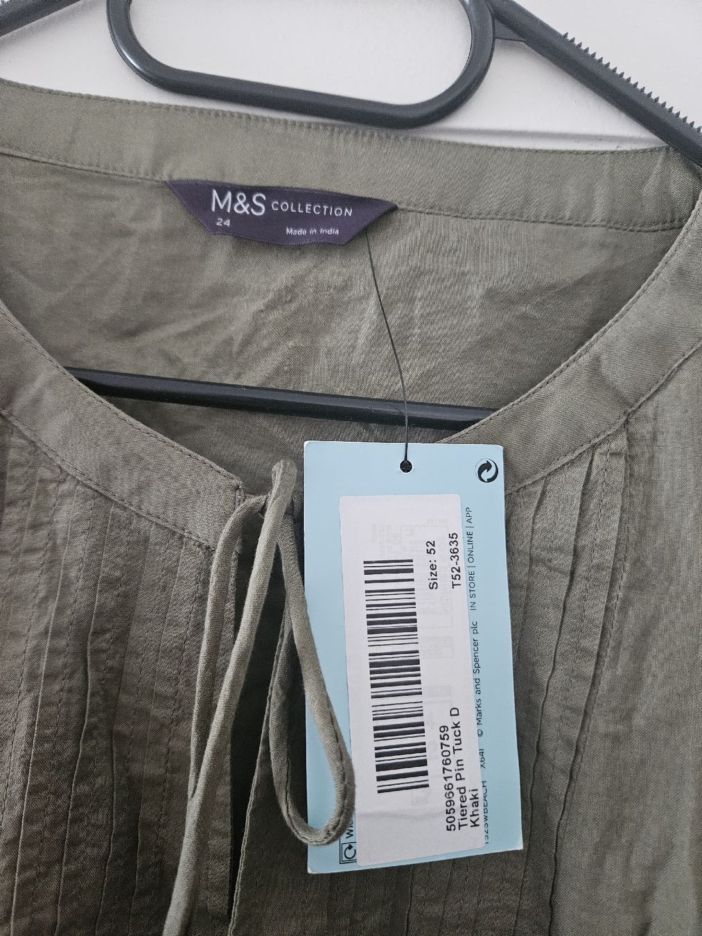 Robes: robe – Neuf avec emballage d'origine à Savigny par vei_8t66 1