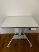 Höhenverstellbarer Schreibtisch / standing desk LEITZ