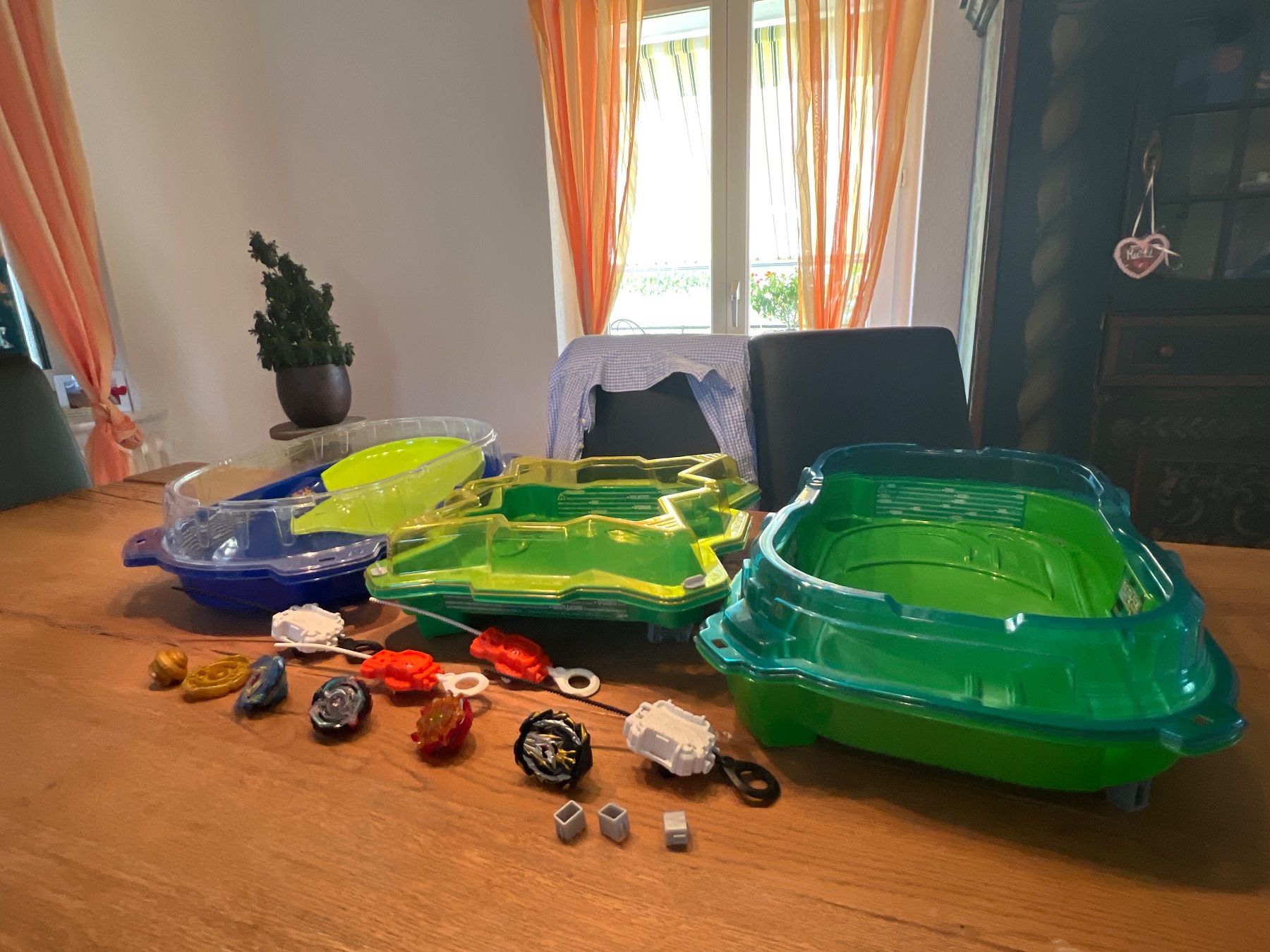 Giocattoli: Beyblade Burst Sammlung – Usato da Ottikon venduto da Sommerferien19