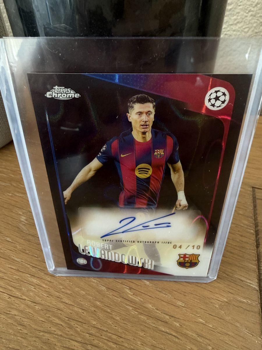 Topps Carte collezionabili: Robert Lewandowski Topps Chrome 25/26 Autograph 04/10 – Nuovo (secondo la descrizione) da Münsingen venduto da SERGINHO83 1