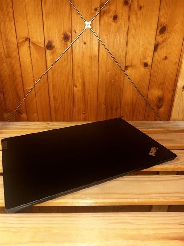 Lenovo Portables: ThinkPad E15 Gen3 mit Ladekabel – D'occasion à Ottikon par patrickb0104 1