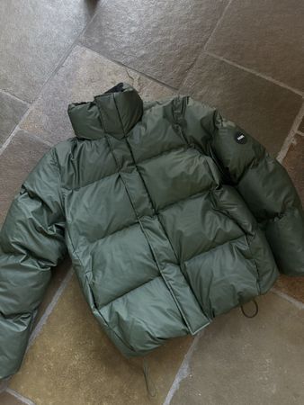 RAINS boxy Puffer jacket M
