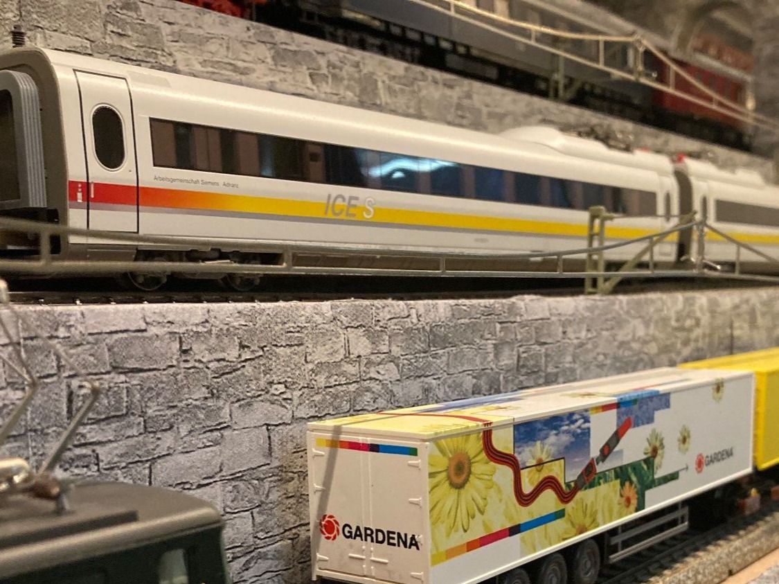 Märklin Trains électriques: Märklin ICE 39710 5-teilig – Neuf (Voir description) à Sarnen par Pheggli 2