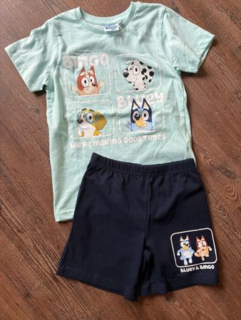 Tolles Bluey Pyjama Gr. 122/128, Neu