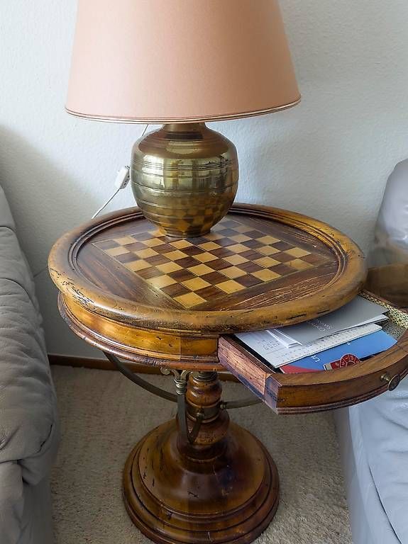 Spiele: Petite table échiquier – Gebraucht aus Grancy von Nikojardins 1