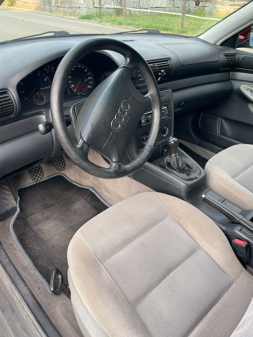 Autos: Audi A4 Avant 2.6L – Gebraucht aus Malters von Kytos22 5