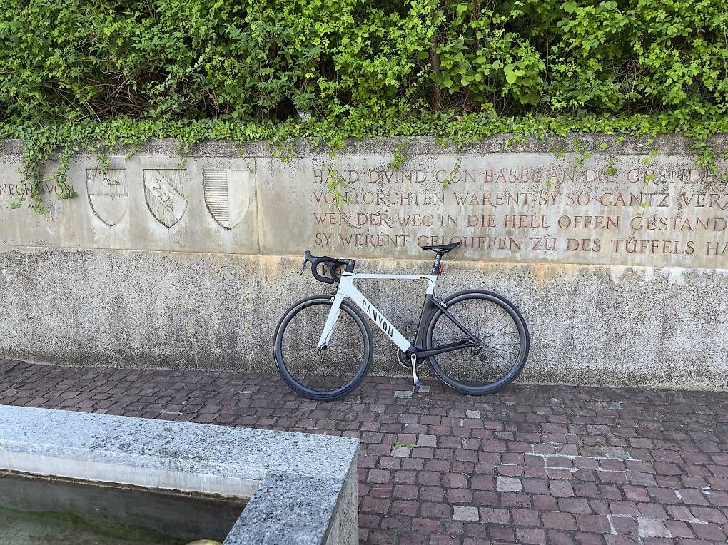 Canyon Biciclette: Canyon Aeroad CF SLX 9.0 – Usato da Laufen venduto da Labradudel888