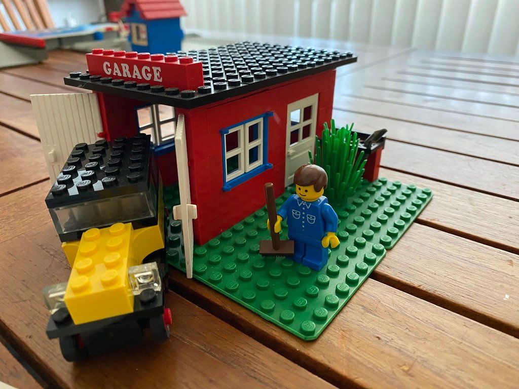 Lego Baukästen: Lego 361 Garage de 1979 avec manuel d'assemblage – Gebraucht aus Morges von VintageMemories 1