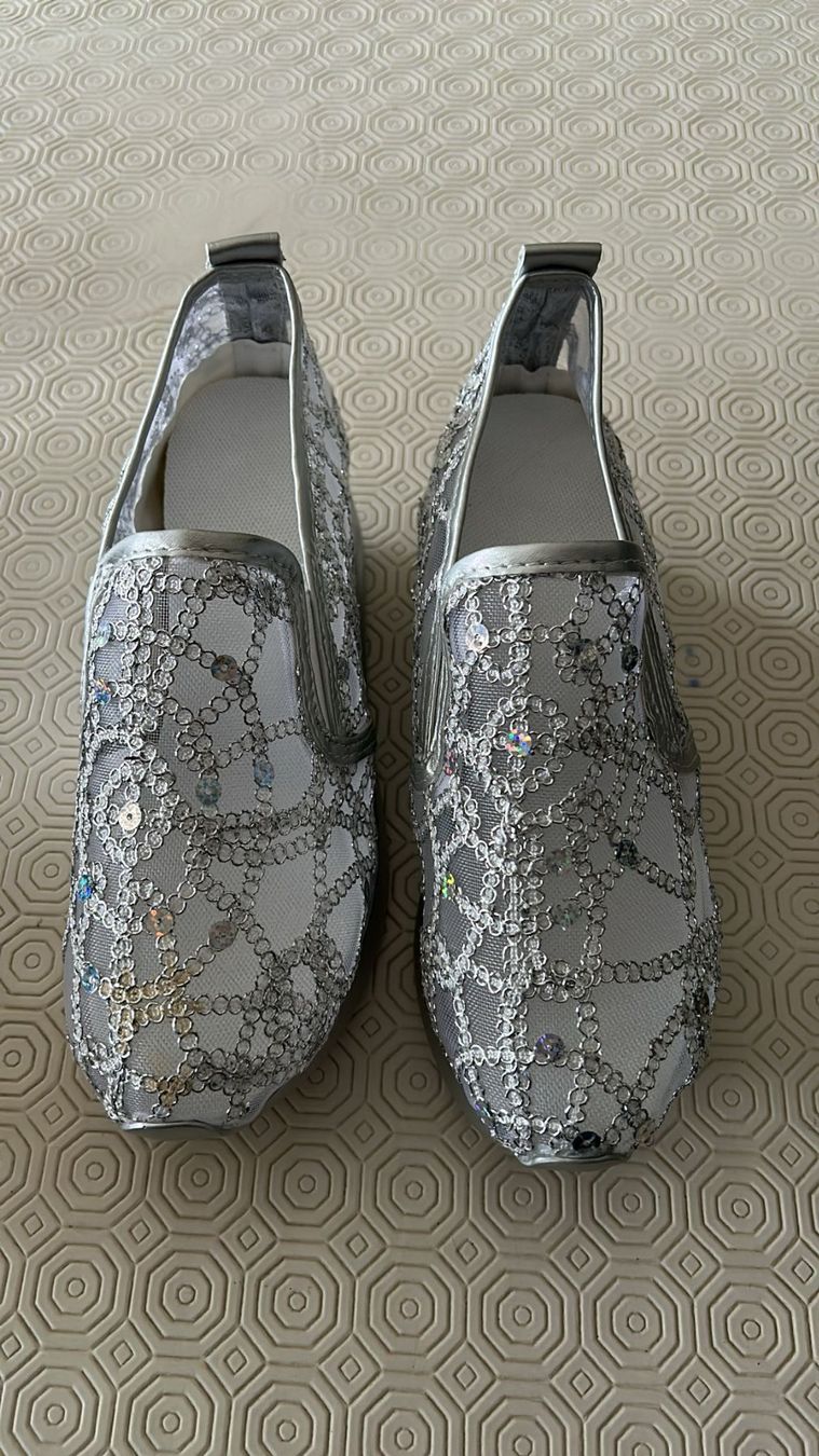 Scarpe da donna: Scarpe argento semitrasparenti n.36 nuove – Nuovo (secondo la descrizione) da Melano venduto da H-Sara