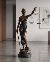 Bronze Statue / Justicia
