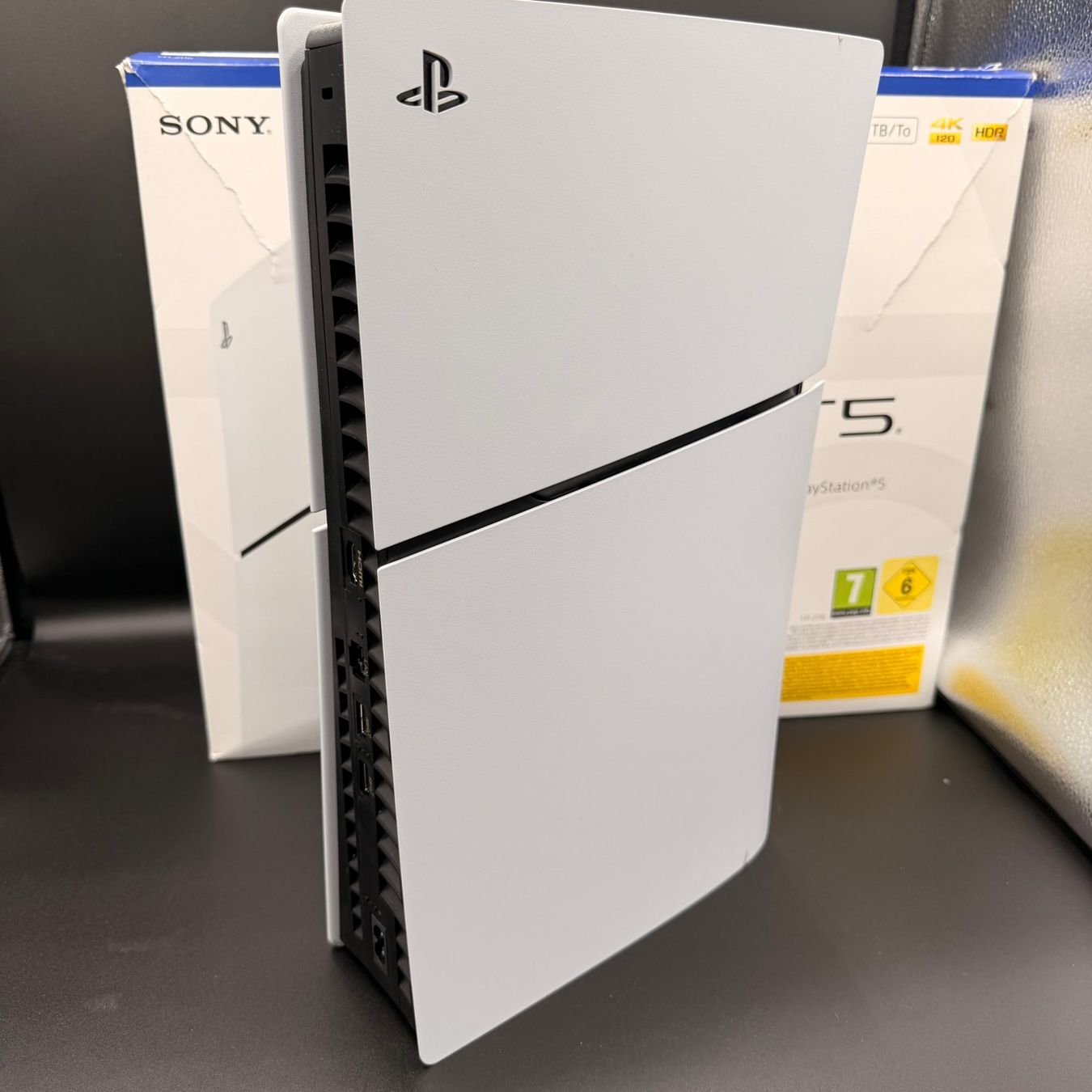 Sony Consoles: Sony PlayStation 5 PS5 Slim Disc 1TB – D'occasion à Düdingen par Nerdworld 5